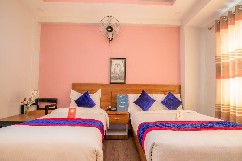 Oyo 136 Hotel Om Plaza Kathmandu Exterior foto
